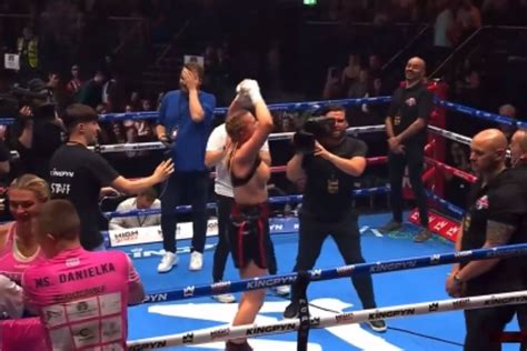 daniella hemsley tit flash|Boxing: Daniella Hemsley flashes crowd after Kingpyn Boxing